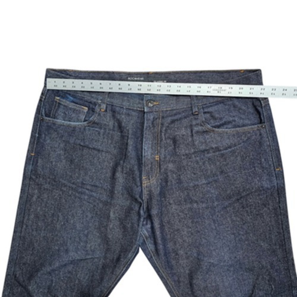 ROCAWEAR Men's Classic Fit Dark Wash Denim Jeans W42 L32 - Picture 3 of 8